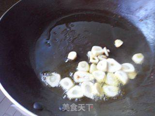 韭菜炒鱿鱼的做法步骤：4