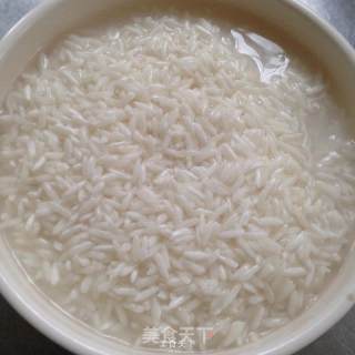 煲仔饭的做法步骤：1