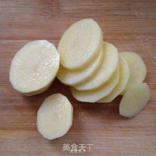 煲仔饭的做法步骤：3