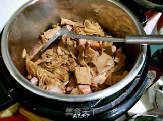 南乳笋烧肉的做法步骤：7