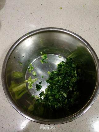 鲜嫩海蛎煎饺的做法步骤：3