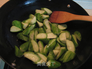 蒜茸丝瓜的做法步骤：3