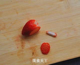 金鱼（草莓创意摆盘）的做法步骤：2