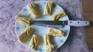 “夕餐落英”------碧玉玫瑰金丝卷的做法步骤：11