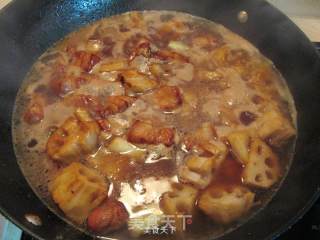 五花肉炖藕块的做法步骤：10