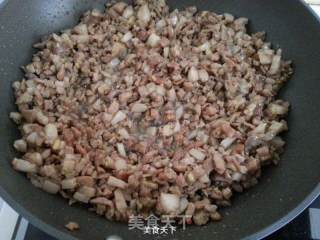 槐花肉包子的做法步骤：4