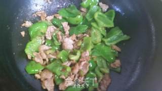 青椒炒肉片的做法步骤：6