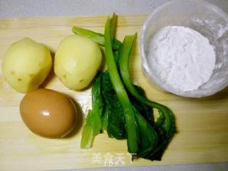 土豆鸡蛋饼的做法步骤：1