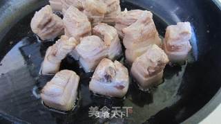 这次不发甜食啦，来个外婆红烧肉！的做法步骤：4