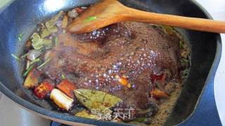这次不发甜食啦，来个外婆红烧肉！的做法步骤：7