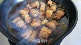 这次不发甜食啦，来个外婆红烧肉！的做法步骤：8