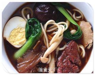 双菇牛肉面的做法步骤：7