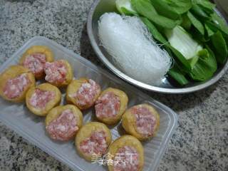 青菜肉面筋粉丝汤的做法步骤：1