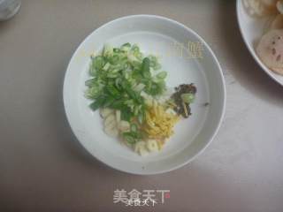 干煸莲藕的做法步骤：3