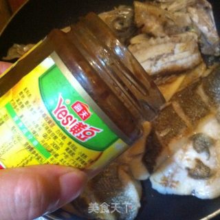 酱香鲈鱼的做法步骤：6