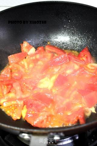 鲜虾西红柿波菜面的做法步骤：10