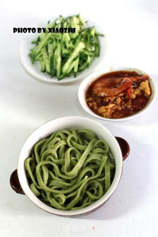 鲜虾西红柿波菜面的做法步骤：15