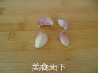 银芽炝毛豆的做法步骤：3