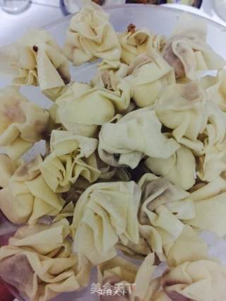 高汤小馄饨的做法步骤：2