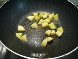 黄焖鸡米饭---家庭版鸡煲饭的做法步骤：3