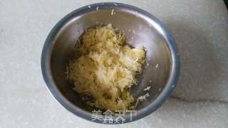 五香土豆鸡蛋饼的做法步骤：2
