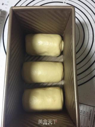 牛奶土司的做法步骤：3