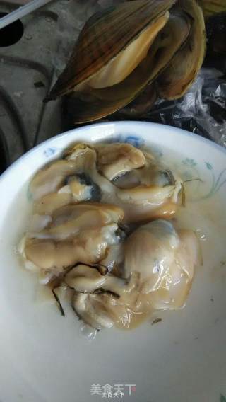 韭菜炒河蚌的做法步骤：3