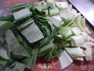 五花风肉炒青菜的做法步骤：3