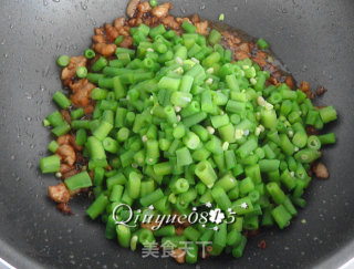 肉丁炒豇豆的做法步骤：6