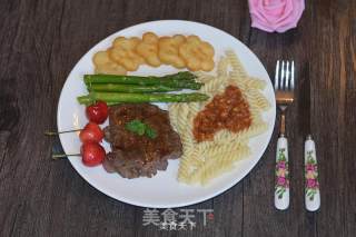 煎菲力牛排的做法步骤：4