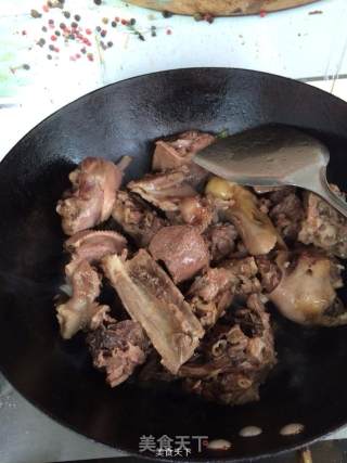 土豆大鹅烀饼的做法步骤：8