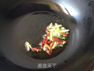 香辣小螺丝的做法步骤：4