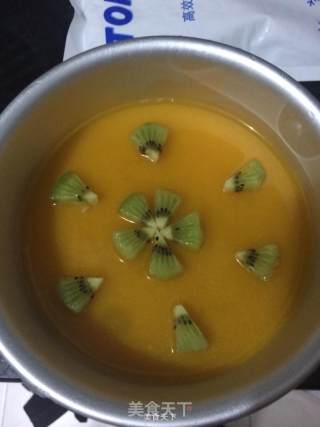 芒果酸奶慕斯蛋糕的做法步骤：9