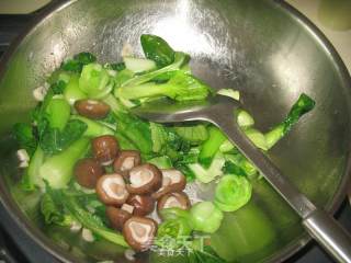 香菇油菜的做法步骤：8