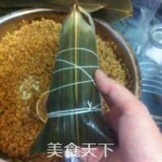 蛋黄肉粽的做法步骤：16