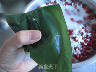 红腰豆双枣粽子的做法步骤：9