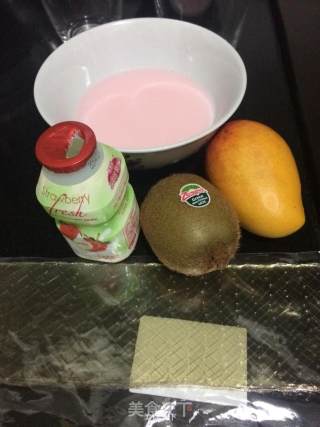 水果酸奶布丁的做法步骤：1