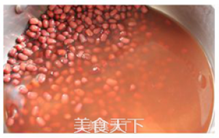 红豆沙冰的做法步骤：2