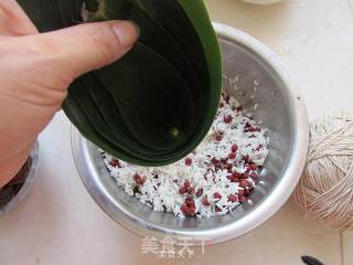 红豆蜜枣粽子的做法步骤：5