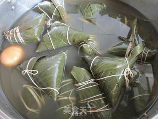 红豆蜜枣粽子的做法步骤：13