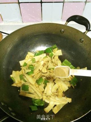 杏鲍菇炒肉的做法步骤：10