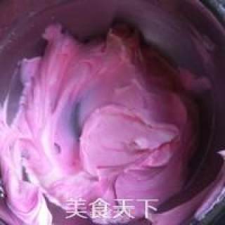 树莓慕斯蛋糕( 泡澡娃娃版）的做法步骤：16