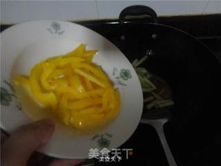 腊肠炒芹菜的做法步骤：4