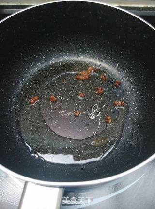 枸干菜凉拌秀珍菇的做法步骤：6