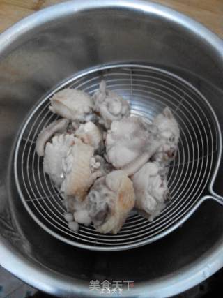 剁椒鸡翅蒸豆皮的做法步骤：4