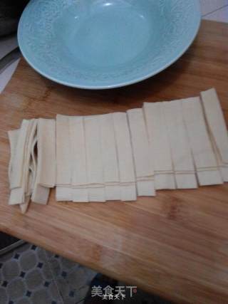 剁椒鸡翅蒸豆皮的做法步骤：6