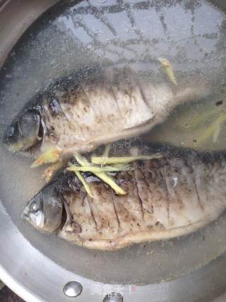 奶白鲫鱼豆腐汤的做法步骤：6