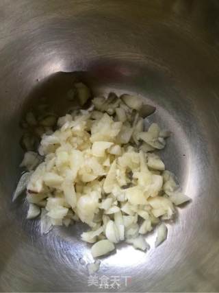 醋溜西瓜皮的做法步骤：2