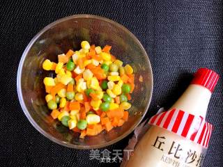 金枪鱼鸡蛋沙拉的做法步骤：2