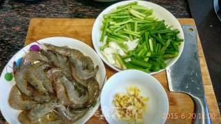家常炒海虾的做法步骤：2